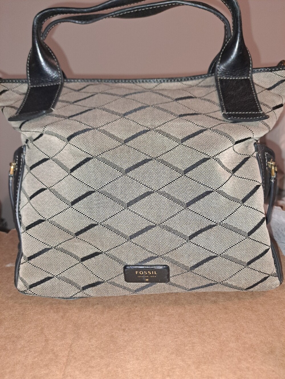 Fossil Beige and Black Diamond-Pattern Tote - Picture 3 of 6
